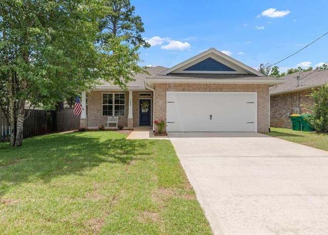 Property at 1900 Quince Ave, Niceville, FL 32578, 4 beds, 2 baths