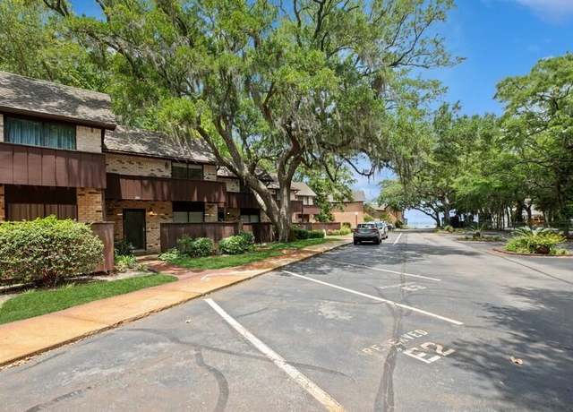 Property at 3871 Indian Trl Unit 2E, Destin, FL 32541, 3 beds, 2 baths