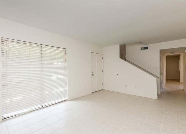 Property at 3871 Indian Trl Unit 2E, Destin, FL 32541, 3 beds, 2 baths