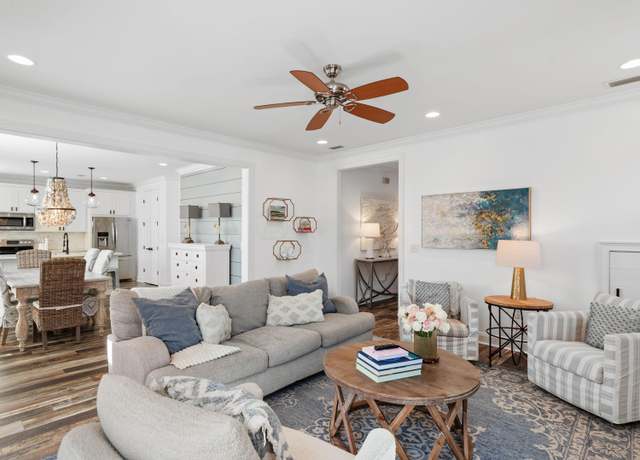 Property at 7 Hatton Ct, Santa Rosa Beach, FL 32459, 4 beds, 3.5 baths