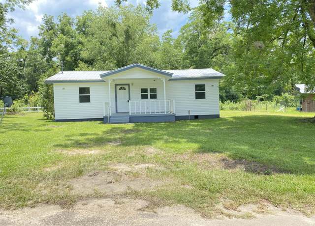 Property at 3478 1st Ave, Bonifay, FL 32425, 3 beds, 2 baths