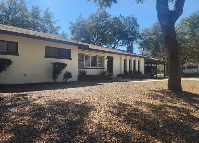 Property at 2 Warwick Dr, Shalimar, FL 32579, 4 beds, 2 baths