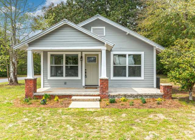 Property at 132 Minnesota St, FL 32435, 2 beds, 2 baths