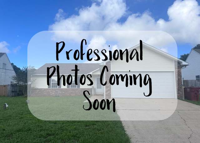 Property at 121 Trenton Ave, Crestview, FL 32539, 3 beds, 2 baths