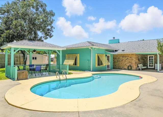 Property at 1119 Quail Cir, Destin, FL 32541, 3 beds, 2 baths