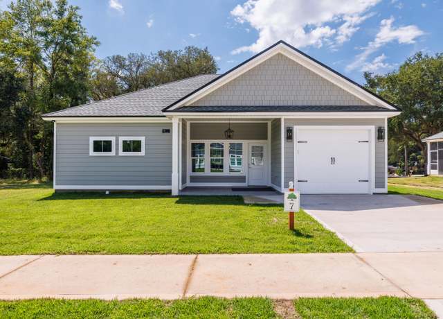 Property at 26 Shebbi Ln, Freeport, FL 32439, 2 beds, 2 baths