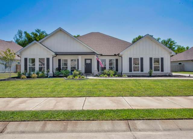 Property at 4177 Equestrian Blvd, Pace, FL 32571, 4 beds, 3 baths
