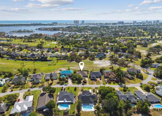 Property at 608 Amberjack Dr, Panama City Beach, FL 32408, 3 beds, 2.5 baths