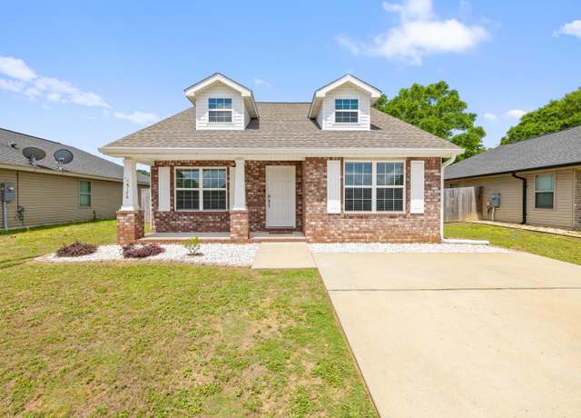 Property at 5176 Carmell Ridge Cir, Milton, FL 32570, 3 beds, 2 baths