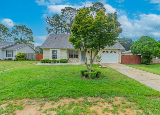 Property at 212 Water Oak Ln, Crestview, FL 32539, 3 beds, 2 baths