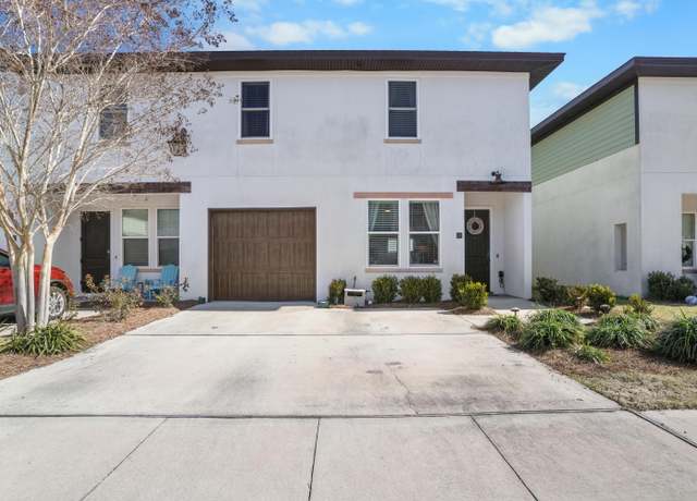 Property at 995 Airport Rd #9, Destin, FL 32541, 3 beds, 2.5 baths