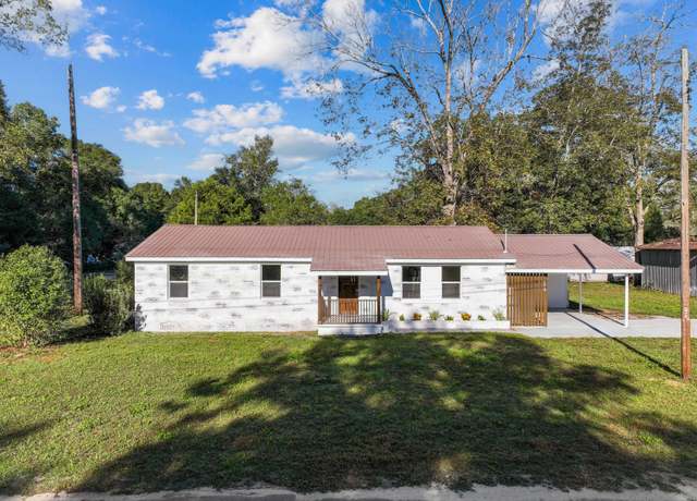 Property at 274 S 20th St, FL 32435, 3 beds, 2 baths