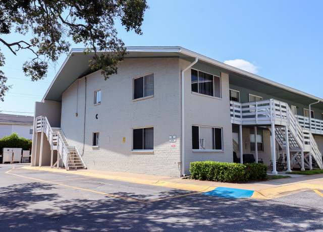 Property at 726 Eglin Pkwy Unit 7C, Fort Walton Beach, FL 32547, 3 beds, 2 baths