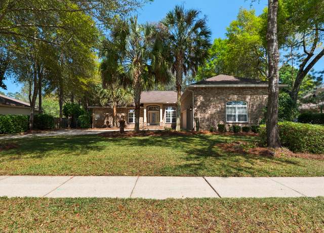 Property at 837 Coldwater Creek Cir, Niceville, FL 32578, 4 beds, 3 baths