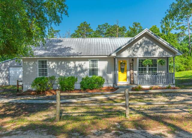 Property at 5358 Cox Ln, Crestview, FL 32539, 3 beds, 1.5 baths