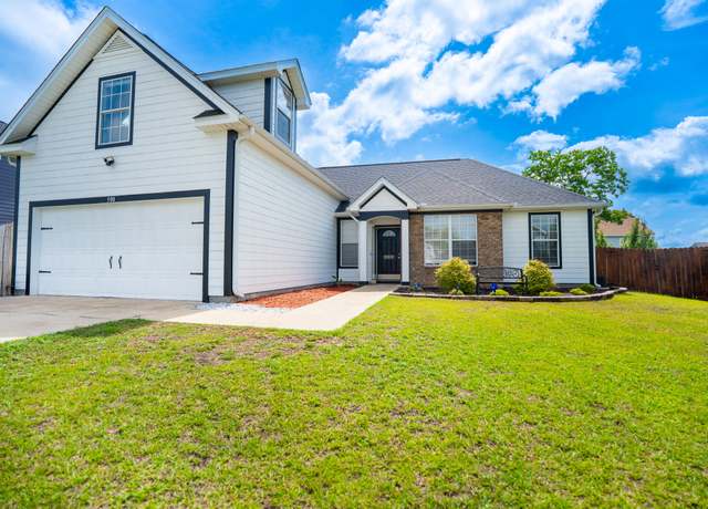 Property at 508 Boulder St, Crestview, FL 32536, 3 beds, 2 baths