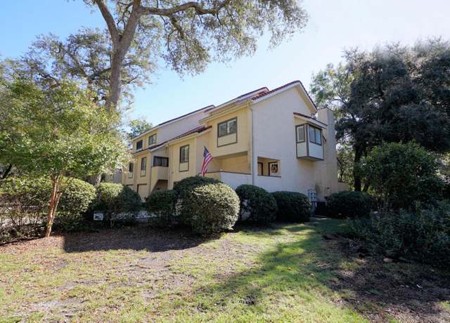 Property at 83 Marina Cove Dr, Niceville, FL 32578, 2 beds, 2.5 baths