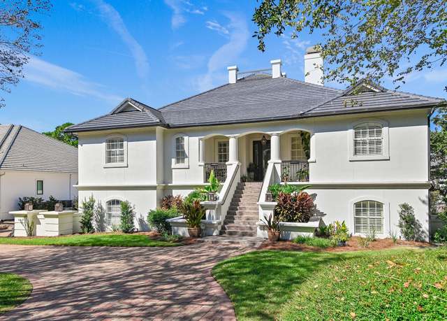 Property at 442 Regatta Bay Blvd, Destin, FL 32541, 6 beds, 5.5 baths