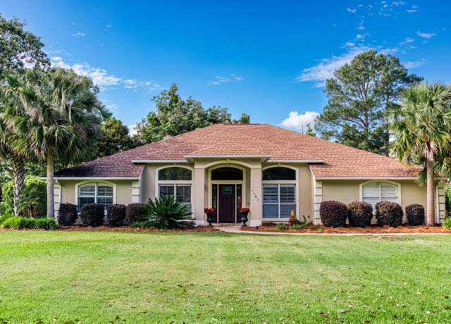 Property at 1503 Glenlake Cir, Niceville, FL 32578, 4 beds, 3 baths