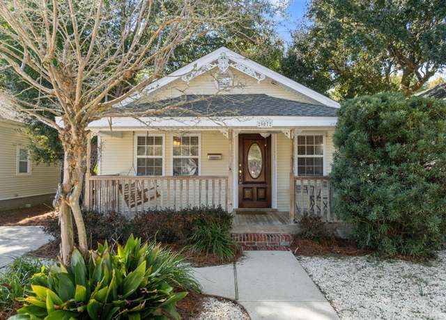 Property at 907 N De Villiers St, Pensacola, FL 32501, 1 bed, 2 baths