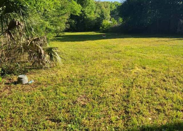 Property at 3904 W Blount St, Pensacola, FL 32505