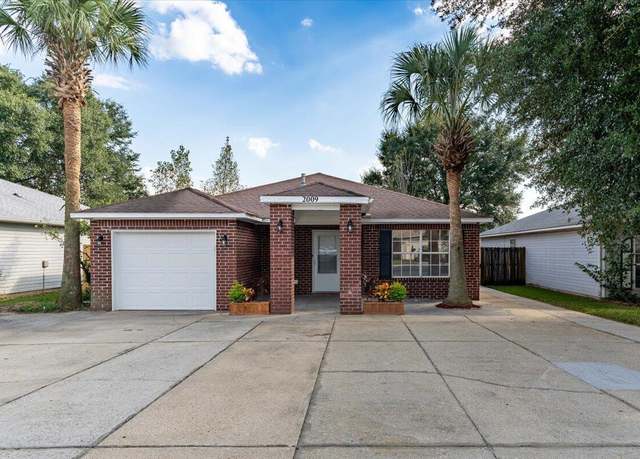 Property at 2009 Sequoia Cir, Pensacola, FL 32526, 3 beds, 2 baths