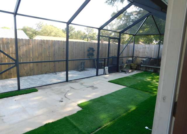 Property at 508 NW PARKVIEW Rd Unit A, B & C, Fort Walton Beach, FL 32547, 5 beds, 5.5 baths