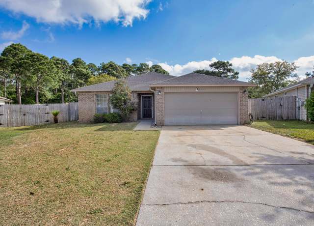 Property at 2162 Durell Ln, Navarre, FL 32566, 3 beds, 2 baths