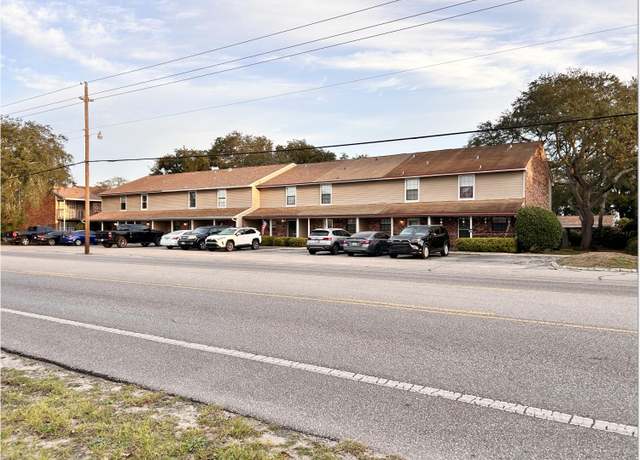 Property at 225 Carmel Dr Unit 21, Fort Walton Beach, FL 32547, 2 beds, 2.5 baths