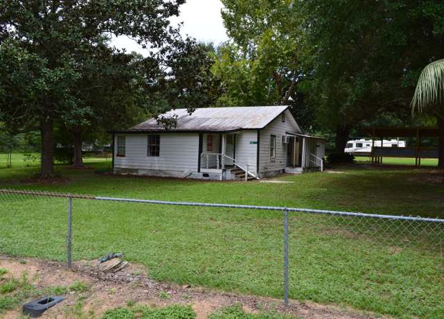 Property at 4103 King Lake Rd, FL 32433, 3 beds, 1 bath