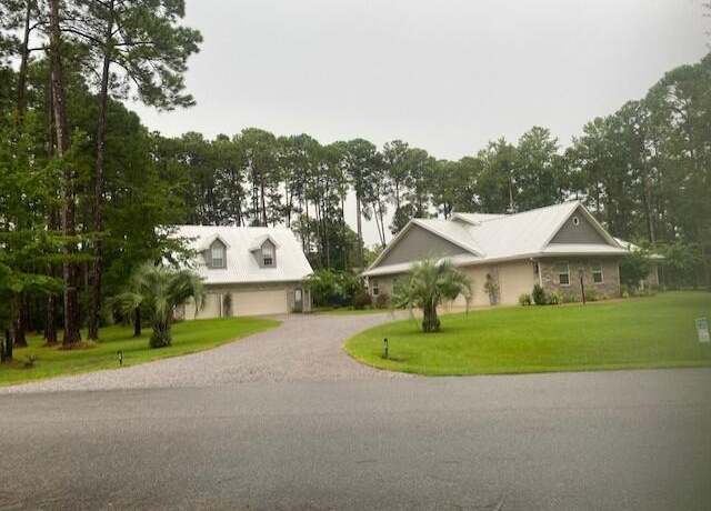 Property at 1479 Lagrange Rd, Freeport, FL 32439, 6 beds, 3 baths