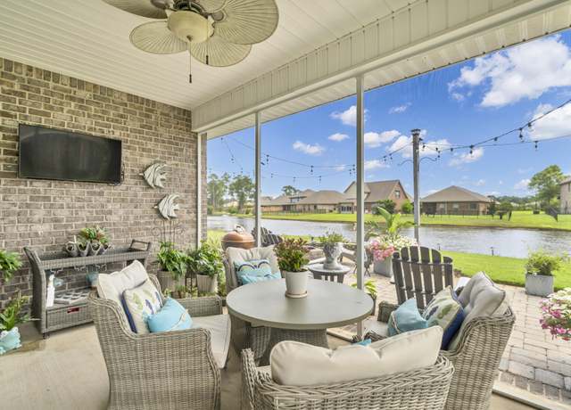 Property at 437 Cocobolo Dr, Santa Rosa Beach, FL 32459, 4 beds, 2 baths