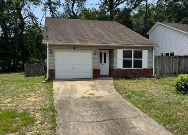 Property at 609 E Edney Ave, Crestview, FL 32536, 3 beds, 2.5 baths