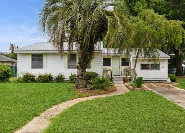 Property at 236 NE Marshall Dr, Fort Walton Beach, FL 32547, 3 beds, 1 bath