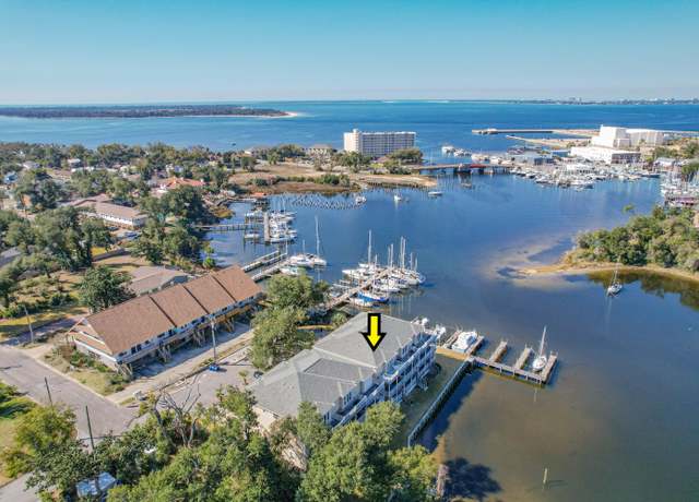 Property at 244 E 3rd Pl, Panama City, FL 32401, 3 beds, 3.5 baths