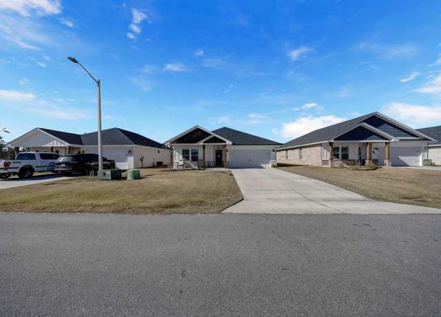 Property at 2605 Outlaws Way, Panama City, FL 32405, 3 beds, 2 baths