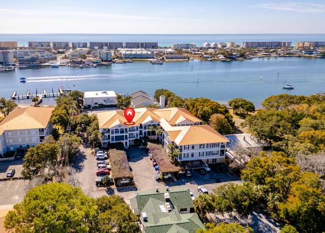 Property at 159 SE Brooks St Unit 202, Fort Walton Beach, FL 32548, 3 beds, 2 baths