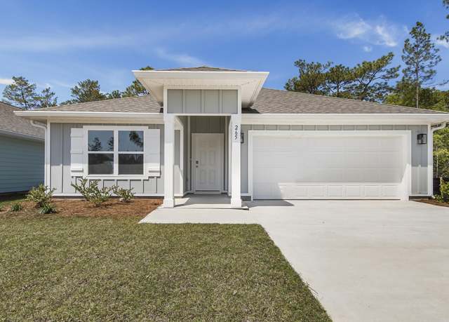 Property at 265 Eunola Ln, Freeport, FL 32439, 4 beds, 2 baths