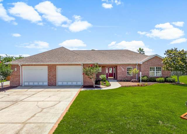 Property at 1406 New Jersey Ave, Lynn Haven, FL 32444, 4 beds, 3 baths