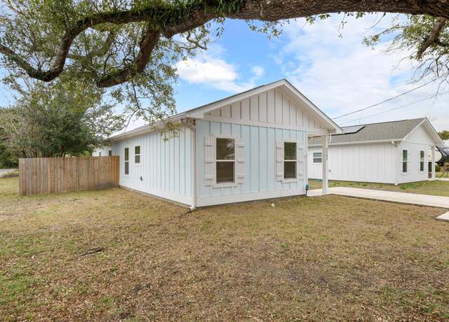 Property at 2101 E 8Th St, Panama City, FL 32401, 3 beds, 2 baths
