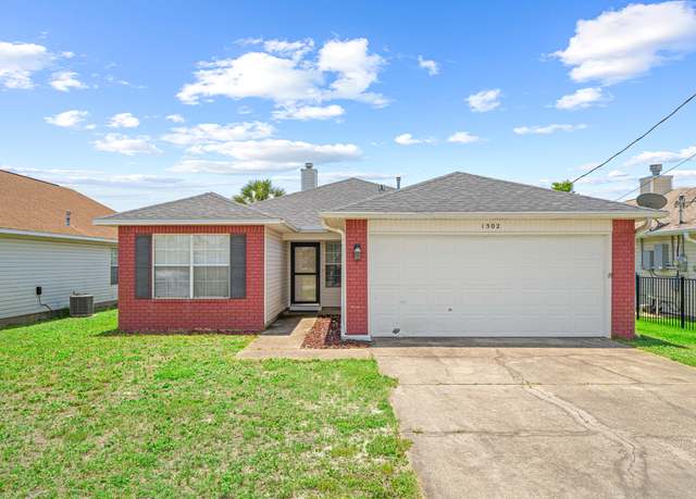 Property at 1502 Tommy Ln, Mary Esther, FL 32569, 3 beds, 2 baths