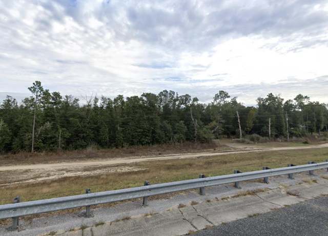 Property at 20820 US-231, Fountain, FL 32438