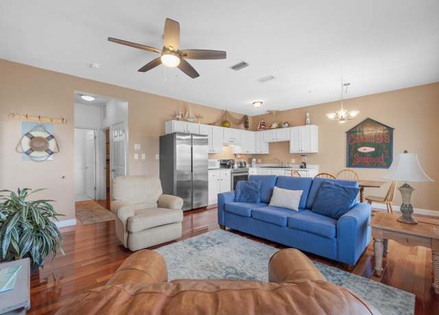 Property at 1997 Devmor Ct Unit 4B, Fort Walton Beach, FL 32548, 1 bed, 1 bath