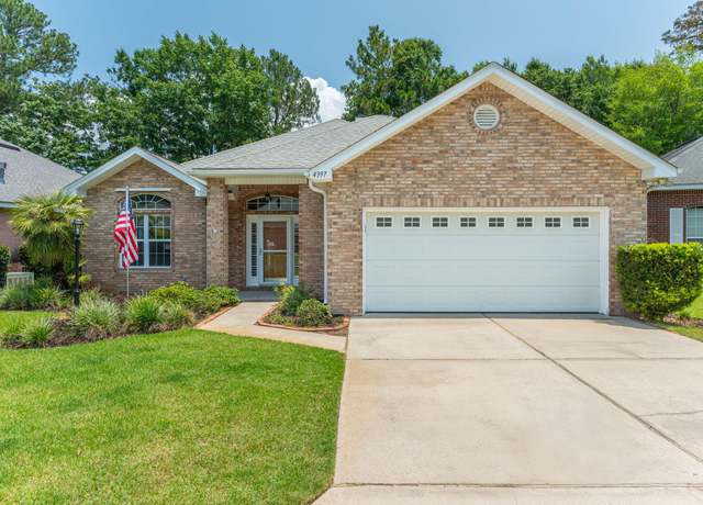 Property at 4397 Vardon Way, Niceville, FL 32578, 3 beds, 2 baths