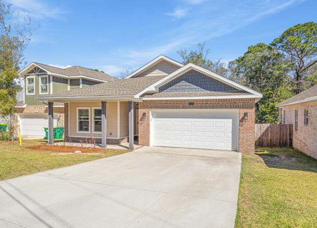 Property at 1513 23Rd St, Niceville, FL 32578, 4 beds, 2 baths