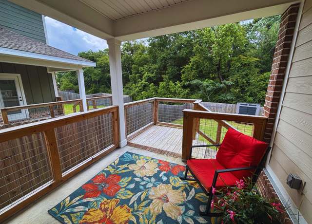 Property at 1513 23Rd St, Niceville, FL 32578, 4 beds, 2 baths