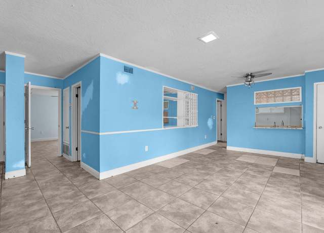 Property at 401 NW Marshall Ct #3, Fort Walton Beach, FL 32548, 2 beds, 2 baths