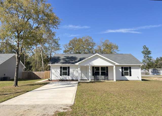 Property at 20 Country Blvd, FL 32433, 3 beds, 2 baths