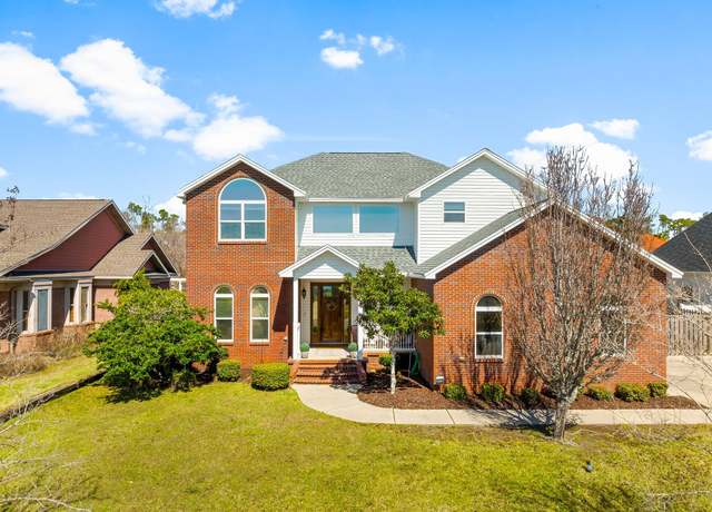 Property at 1302 Savannah Dr, Panama City, FL 32405, 4 beds, 3.5 baths