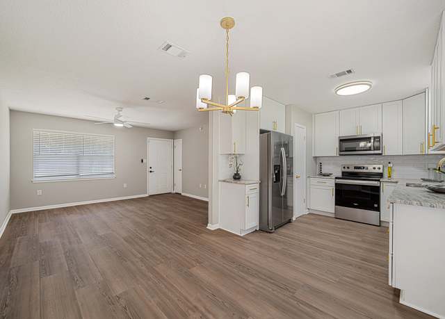 Property at 2899 Wisteria Ave, Crestview, FL 32539, 3 beds, 2 baths